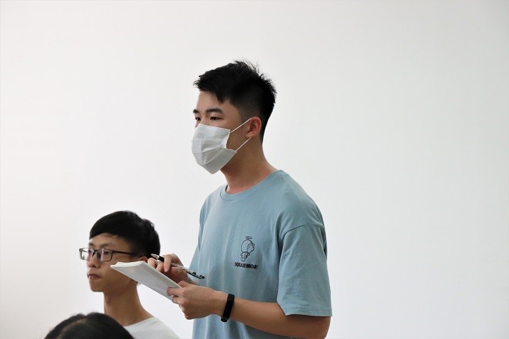 \